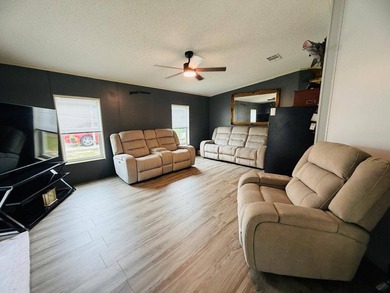 Welcome to Lake Griffin Isles, a sought-after waterfront 55+ - photo 5