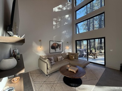 Modern Custom Newly Constructed Lakefront home the *Black Dawn* - photo 13
