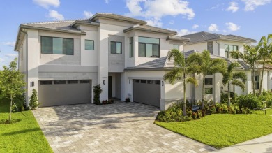 Lake Home For Sale in Palm Beach Gardens, Florida