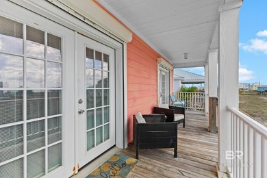 Welcome to *Smiles 'n Waves*, an updated beach cottage retreat - photo 4