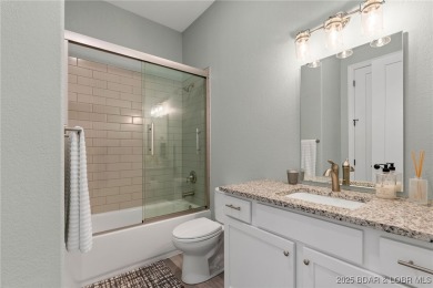 Experience lake lifestyle from the top floor of furnished 3 - photo 18