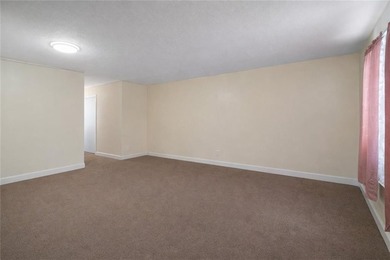 Single family home for you. Featuring 3 bedrooms, 2 full baths - photo 8