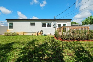 A true 3/2 fully renovated home on one of the best streets in - photo 23