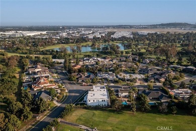 Welcome to a stunning modern estate located on the Island within - photo 4