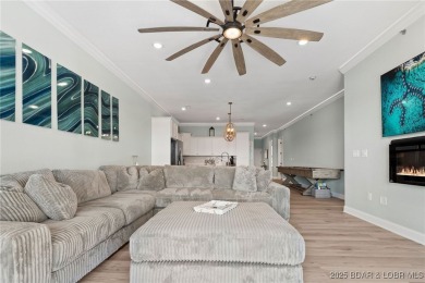 Experience lake lifestyle from the top floor of furnished 3 - photo 25