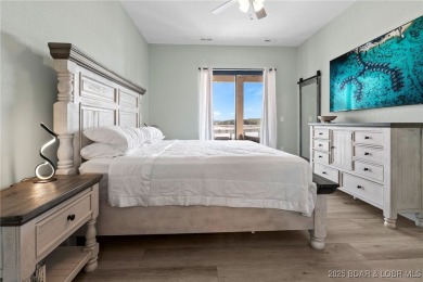 Experience lake lifestyle from the top floor of furnished 3 - photo 27