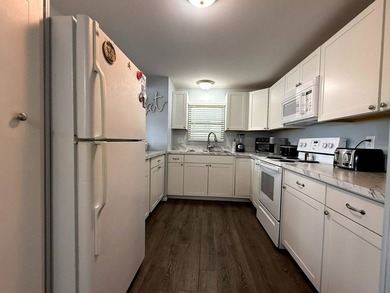 Welcome to 20 Quince Avenue in the highly desirable gated 55+ - photo 4
