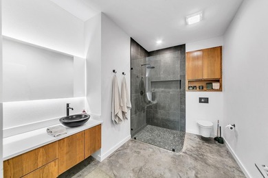 Luxury, comfort and lifestyle all come together on this one! - photo 46