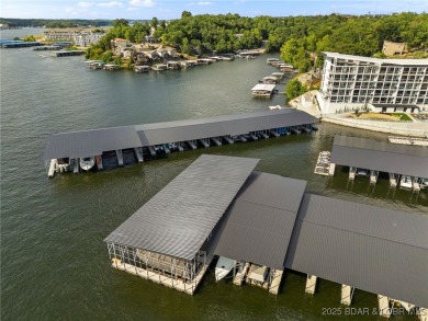 Experience lake lifestyle from the top floor of furnished 3 - photo 47