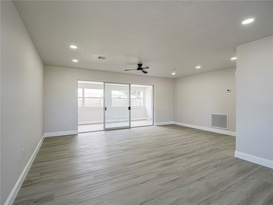 Better than new construction! Massive 1,900+ sq ft 3BD/2BA block - photo 4