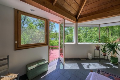 A house that stops people mid-sentence! At the Lenox/Stockbridge - photo 22