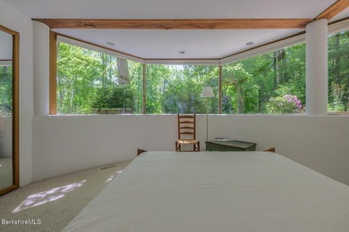 A house that stops people mid-sentence! At the Lenox/Stockbridge - photo 33