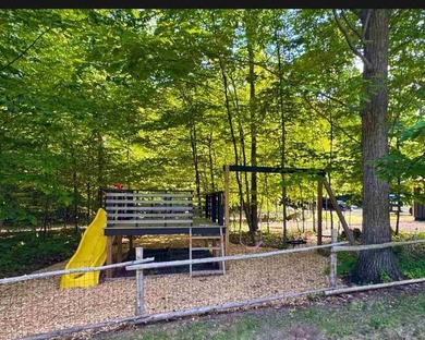 Nestled on 5 picturesque acres along the iconic Tunnel of Trees - photo 33