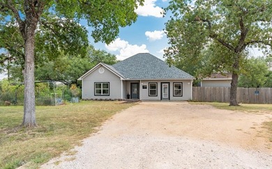 Pedernales River Home For Sale in Johnson City Texas