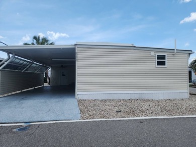Welcome to this remarkable, completely renovated manufactured - photo 2