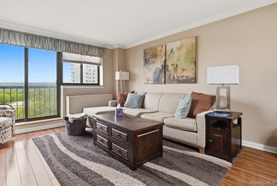 3220 Fairfield is a boutique condo built in 1989, located in - photo 3