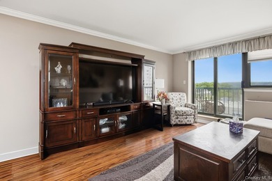 3220 Fairfield is a boutique condo built in 1989, located in - photo 4