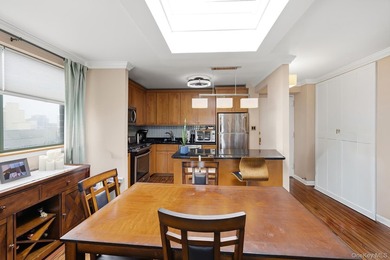 3220 Fairfield is a boutique condo built in 1989, located in - photo 6
