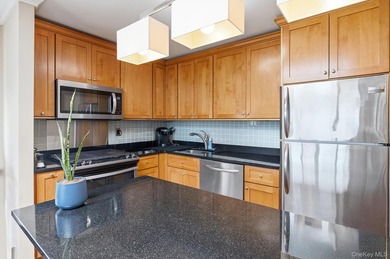 3220 Fairfield is a boutique condo built in 1989, located in - photo 7