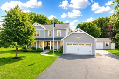 STYLE. SPACE. SERIOUS ENTERTAINING... inside & out! This isn't a - photo 1