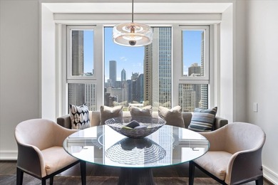 Perched high above the Gold Coast, this exceptional residence - photo 15