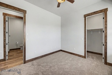 Brand New Custom Construction on 2.72 private acres in Canyon - photo 16