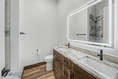 Brand New Custom Construction on 2.72 private acres in Canyon - photo 17