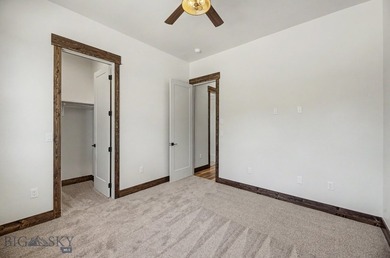 Brand New Custom Construction on 2.72 private acres in Canyon - photo 20