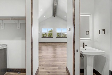 Brand New Custom Construction on 2.72 private acres in Canyon - photo 25