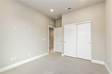 Beautifully designed 4-bedroom, 3-bathroom condo offering - photo 28