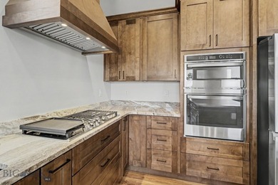 Brand New Custom Construction on 2.72 private acres in Canyon - photo 32