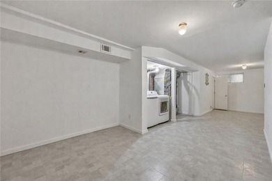 Welcome to this lovely attached home in the heart of Travis - photo 33