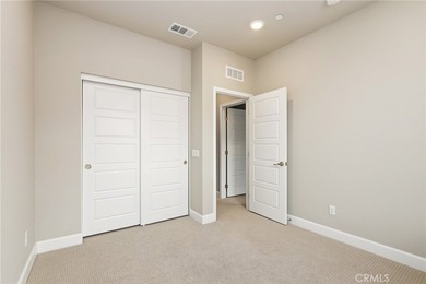 Beautifully designed 4-bedroom, 3-bathroom condo offering - photo 33