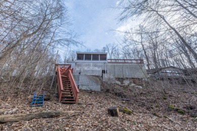 Waterfront home with a dock in Fentress Hideout! - photo 18