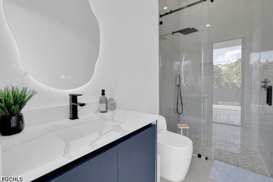 Welcome to a one-of-a-kind modern luxury residence where - photo 38