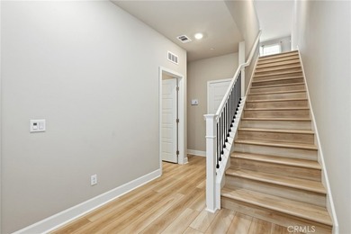 Beautifully designed 4-bedroom, 3-bathroom condo offering - photo 44