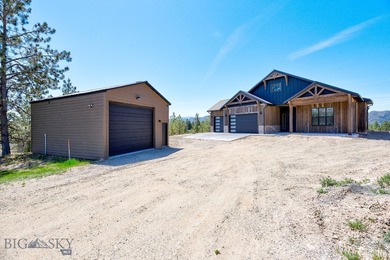 Brand New Custom Construction on 2.72 private acres in Canyon - photo 46