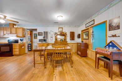 Lakefront Cottage on Lake Ioni, East Texas - photo 7