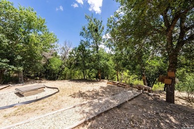 Discover the perfect opportunity to own a versatile property - photo 4