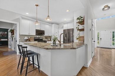 ## Luxury Meets Serenity in Mill Creek: A Waterfront Masterpiece - photo 8