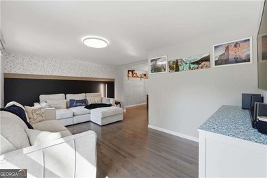 Beautifully renovated and move-in ready Roswell home, featuring - photo 18