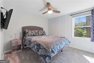 Beautifully renovated and move-in ready Roswell home, featuring - photo 20