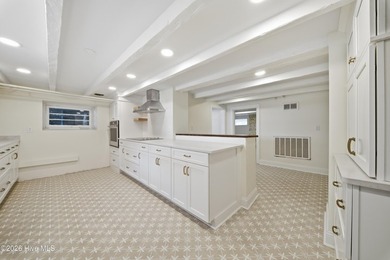 Gracefully positioned along the quiet shores of the Albemarle - photo 20