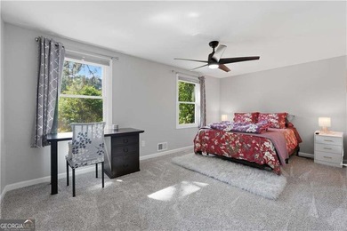 Beautifully renovated and move-in ready Roswell home, featuring - photo 22