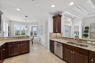 GORGEOUS golf views within Jupiter Country Club! Ideally set on - photo 26