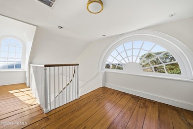 Gracefully positioned along the quiet shores of the Albemarle - photo 40