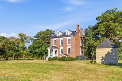 Gracefully positioned along the quiet shores of the Albemarle - photo 44