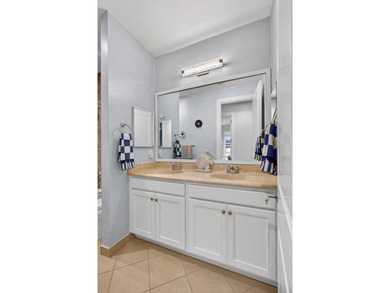 GORGEOUS golf views within Jupiter Country Club! Ideally set on - photo 44