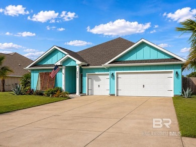 Every room in this bright coastal bungalow has been thoughtfully - photo 1