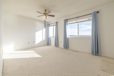 Waterfront living meets timeless charm at Belle Isle Yacht Club! - photo 19